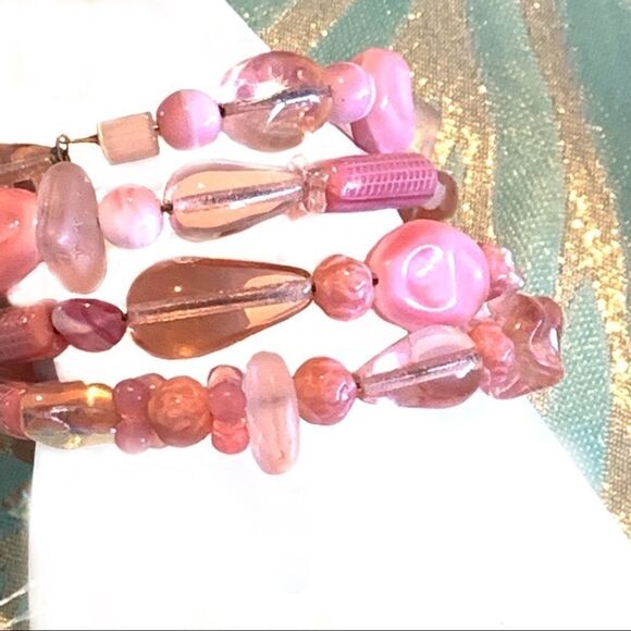 Vtg Pink rose antique pressed-molded textured glass multi bead wrap bracelet - Picture 1 of 8